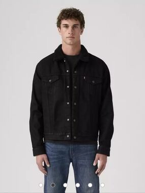 NWT Levi's Type 3 Sherpa Trucker Jacket